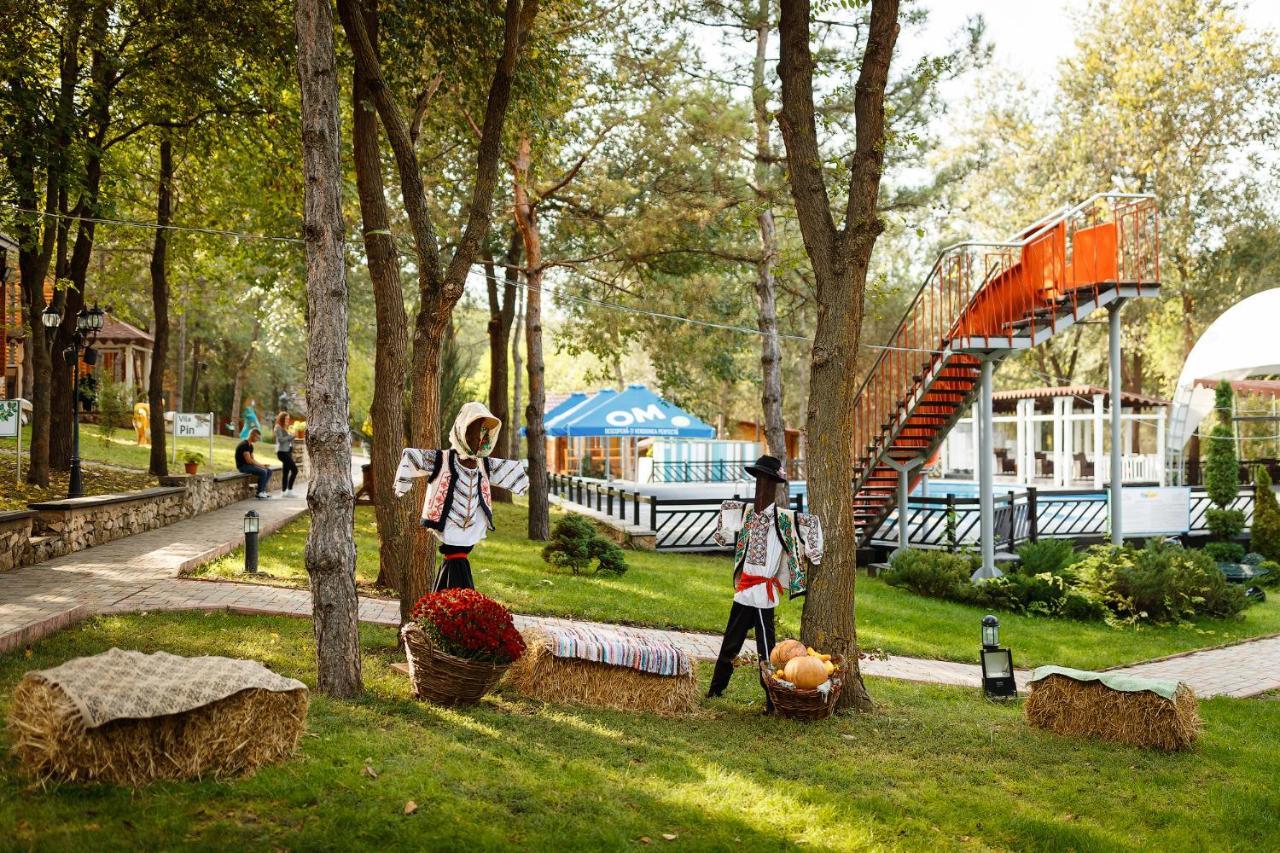 Sky Land Camping & Resort Kişinev Dış mekan fotoğraf