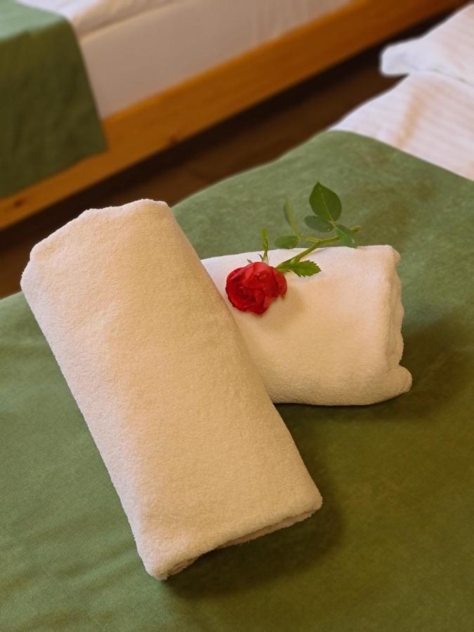 Sky Land Camping & Resort Cricova Dış mekan fotoğraf
